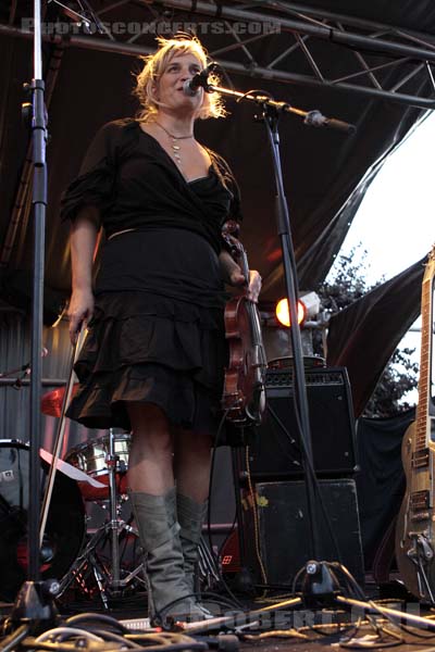 JULIE B. BONNIE - 2009-08-21 - PARIS - Glaz Art - 